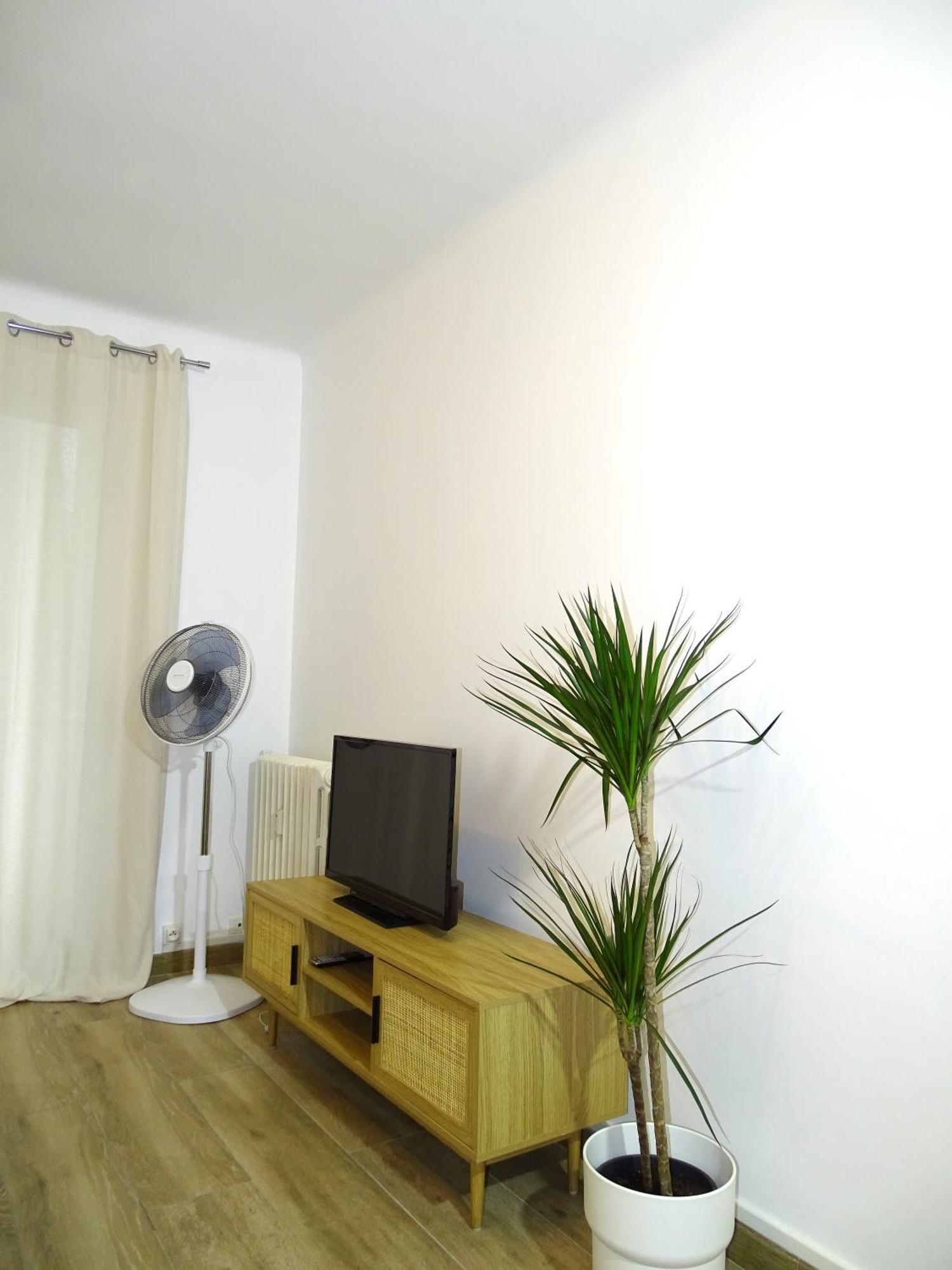 Tilia Jourdan-Studio Cosy Aix Centre-Cours Mirabeau-Parking-Wifi-Smart Tv-Rue Calme เอ็ก-ซอง-โพรวองซ์ ภายนอก รูปภาพ