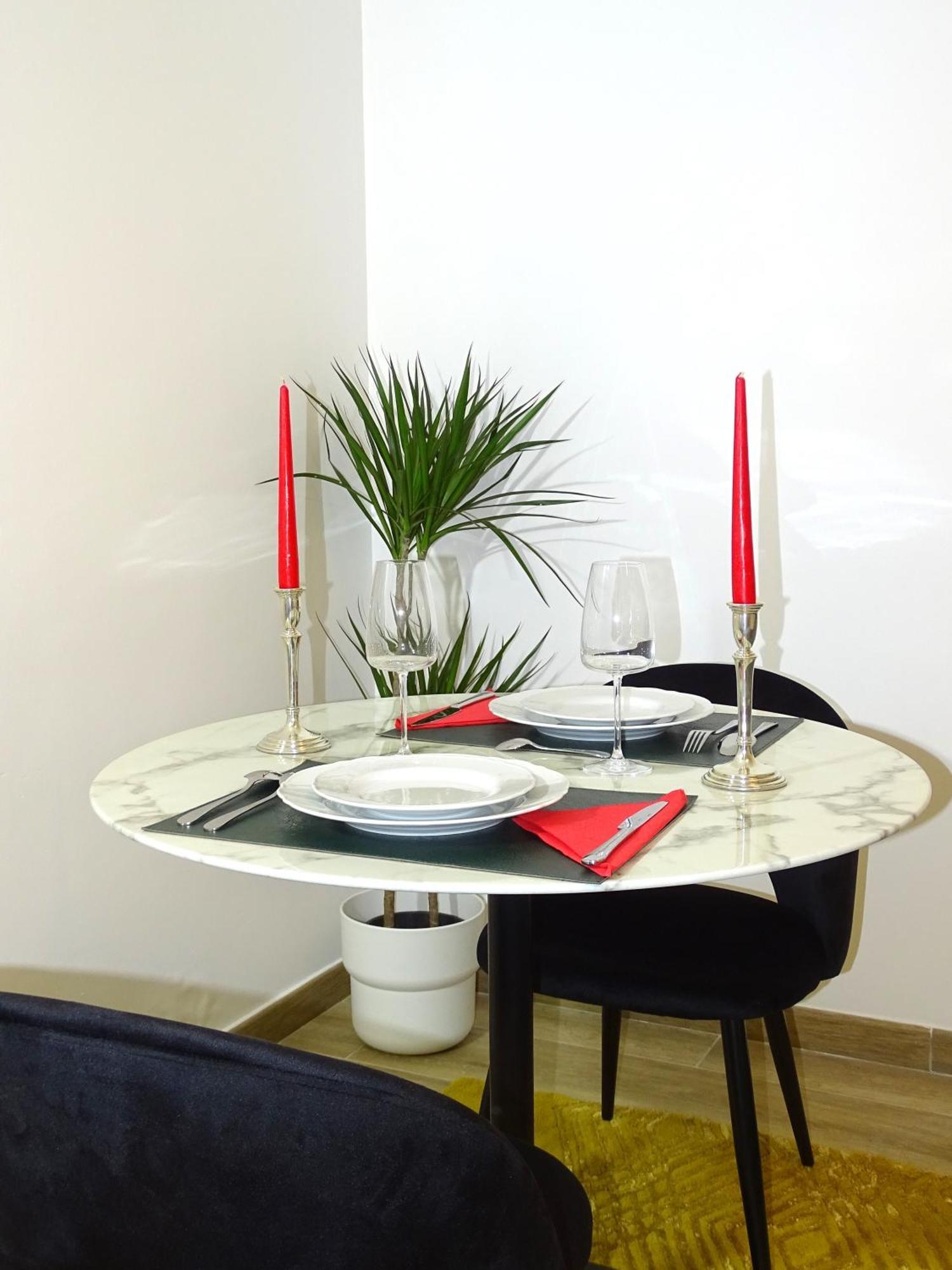 Tilia Jourdan-Studio Cosy Aix Centre-Cours Mirabeau-Parking-Wifi-Smart Tv-Rue Calme เอ็ก-ซอง-โพรวองซ์ ภายนอก รูปภาพ